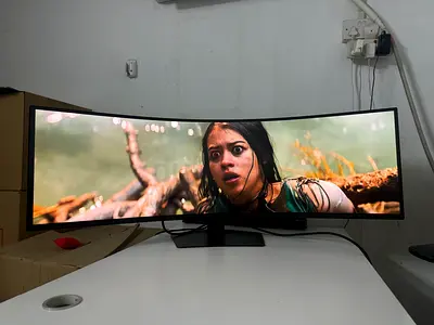 Samsung Odyssey G9 49" Dual QHD (5120×1440), 1000R curved, 240Hz super-ultrawide gaming monitor.