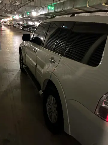 2012 Mitsubishi Pajero GLX - Japanese Specs