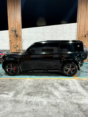 2025 Land Rover Defender 110 X-Dynamic HSE P400 GCC Specs