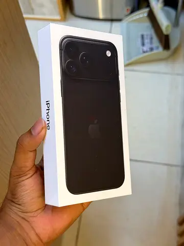 Iphone 18 pro max 256GB physical sim Black
