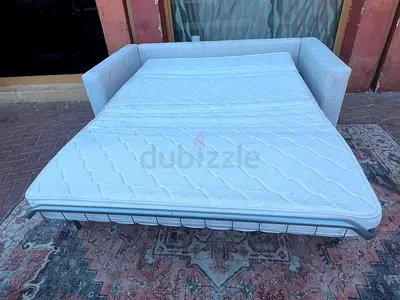 Italian Comdo Pull Out sofa bed with mattress