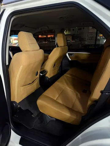 صورة مصغرة 11 لـ 2017 Toyota FORTUNER