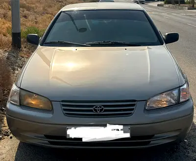 1999 Toyota CAMRY — фото 1