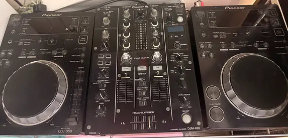 Dj pioneer Deja mixer