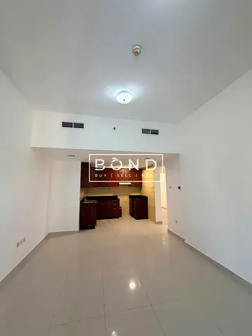 Spacious 2BR with Balcony | Flexible Payments