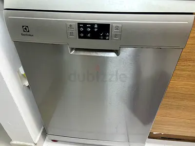 Dishwasher- electrolux- 2 trays plus 1 tray box for cutlery
