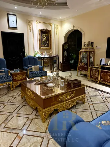 بالمويهات2 بجوار المسجد | 5 غرف ماستر + حوش كبير | علي مساحه 5000 قدم | بسعر يشمل رسوم الكهرباء والمياه والمكيفات