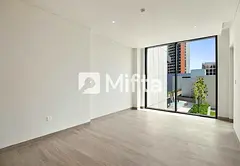 5% Commission | 1 BR | Waterfront Luxury Living