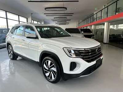 AED 2,500 // 20%DP // 2025 Volkswagen Teramont Comfortline 2.0T V4