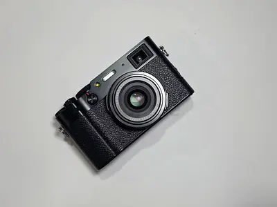 Fujifilm x100v camera compact