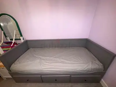 ikea hemnes daybed with 2 mattresses - great condition