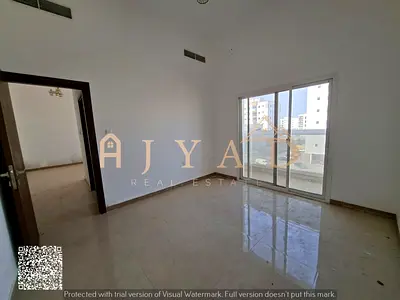 شقة غرفة وصالة للإيجار السنوي في عجمان، الجرف 3، موقع مميز قريب من الخدمات والمراكز التجارية والطرق الرئيسية، مناسبة للعائلات والسكن المريح.