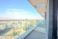 Upgraded | Vacant | Golf Course View