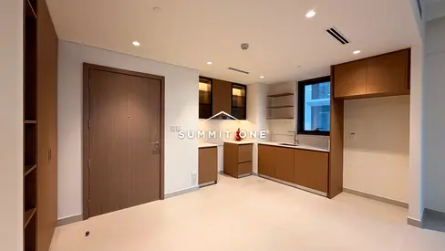 Vacant | Beach Access | Brand New Apartment