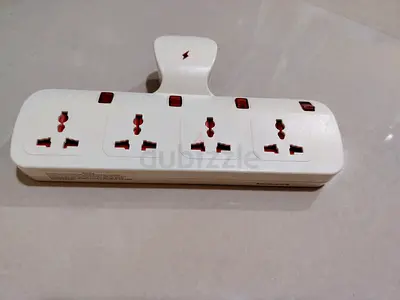 Oshtraco 4-Way Switched T-Socket