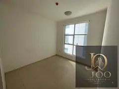 Prime location | Spacious area | Balcony with an open view | Air conditioning and maintenance cover