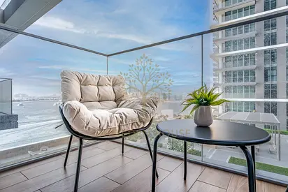 Coastal View 2BR | Beachfront Living