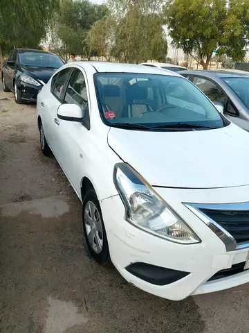 2016 Nissan SUNNY photo 4