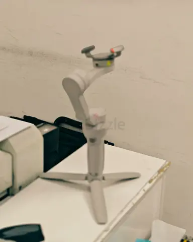 Foldable smartphone gimbal / tripod stand (lightweight) - good condition