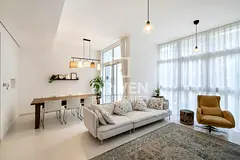 Upgraded Interiors | Vacant | Excellent Condition
