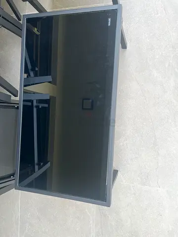 UNUSED COFFEE TABLE ( indoor and outdoor)
