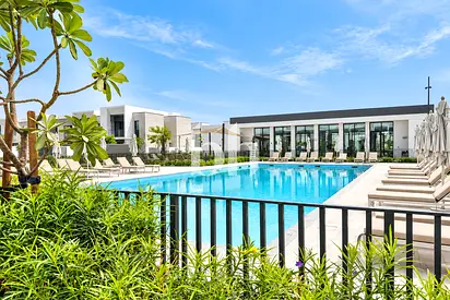 Single Row | Available Now | Next to Amenities