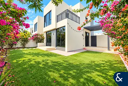 True Corner | Large Plot | Close To Park