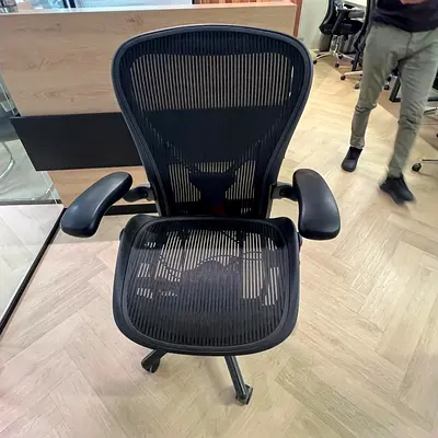 Herman Miller Aeron chair size Cfully loaded
