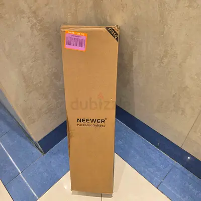 Neewer Parabolic Quick Release Softbox. Brand New, Unused. AED 195 Only! Urgent Sale!