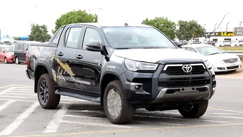 2026 Toyota HILUX — фото 2