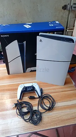 Ps5 slim digital with box
