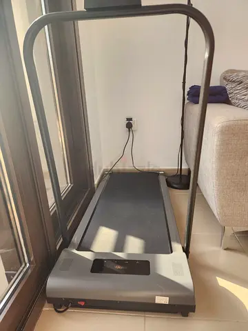 Compact foldable treadmill in good working condition