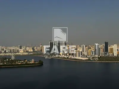 للإيجار شقة غرفتين وصالة في البرج الأزرق – المجاز 3، الشارقة
