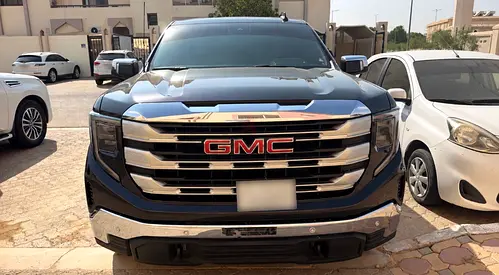 2025 GMC Sierra 1500 SLE GCC Specs - Excellent Condition