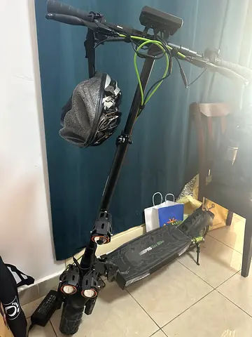 Used electric scooter - dual motor off-road style, good condition