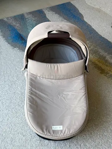Cybex Melio cot / bassinet