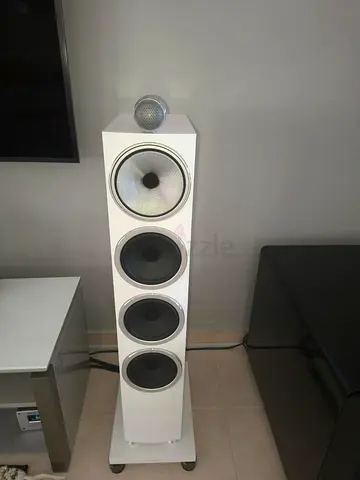 Pair of white floorstanding Bowers & Wilkins 702 S3 speakers (single shown) - excellent condition
