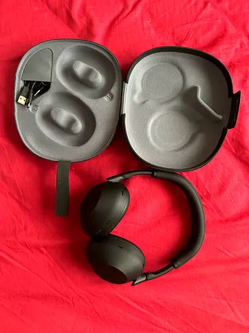 Sony XM6 Headphones