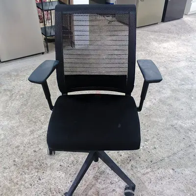 Selling For Steelcase think Office Chair Fully Loaded Posture Fit