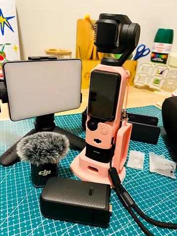 DJI osmo pocket three camera (creator combo) new كاميرا دي چي اي كريتور كومبو جديدة