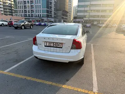 2011 Volvo S40 T5 GCC Specs – Excellent Condition, Low Mileage