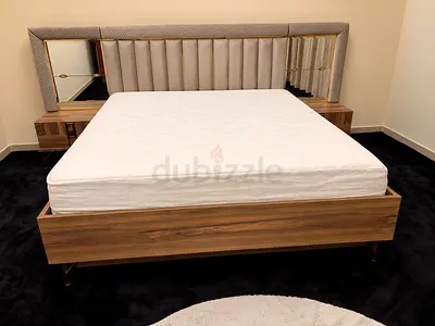 King Size Luxury Wooden Bed Frame with Upholstered Headboard, Bedside Tables & Mirrors – Mattress No