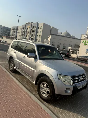 2009 Mitsubishi Pajero GLS Medium Line - GCC Specs | Well Maintained