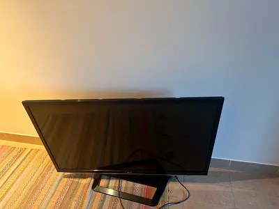 LG 32-inch LED TV - Good Working Condition