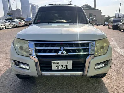 2015 Mitsubishi Pajero GLS Top Line - GCC Specs