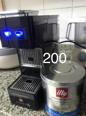 Compact Illy Iperespresso Machine  - Excellent Working Condition