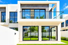 Spacious 6Br Corner Villa | Single Row | Vacant