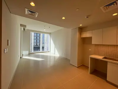 Vacant | Bright Layout | Ready to Move In