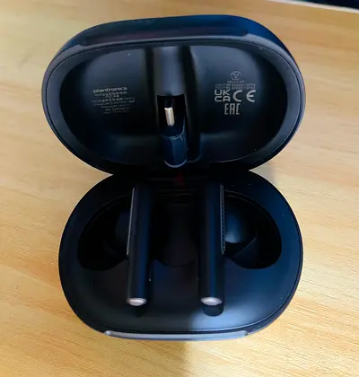 Poly / Plantronics Voyager Free 60+ UC (Premium Wireless Earbuds with Touchscreen Smart Charge Case)