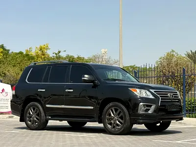 2015-Lexus LX 570 Sport-Full option-Excellent condition